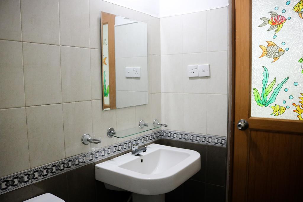 Molino Tourist Rest Anuradhapura Hotel Bagian luar foto